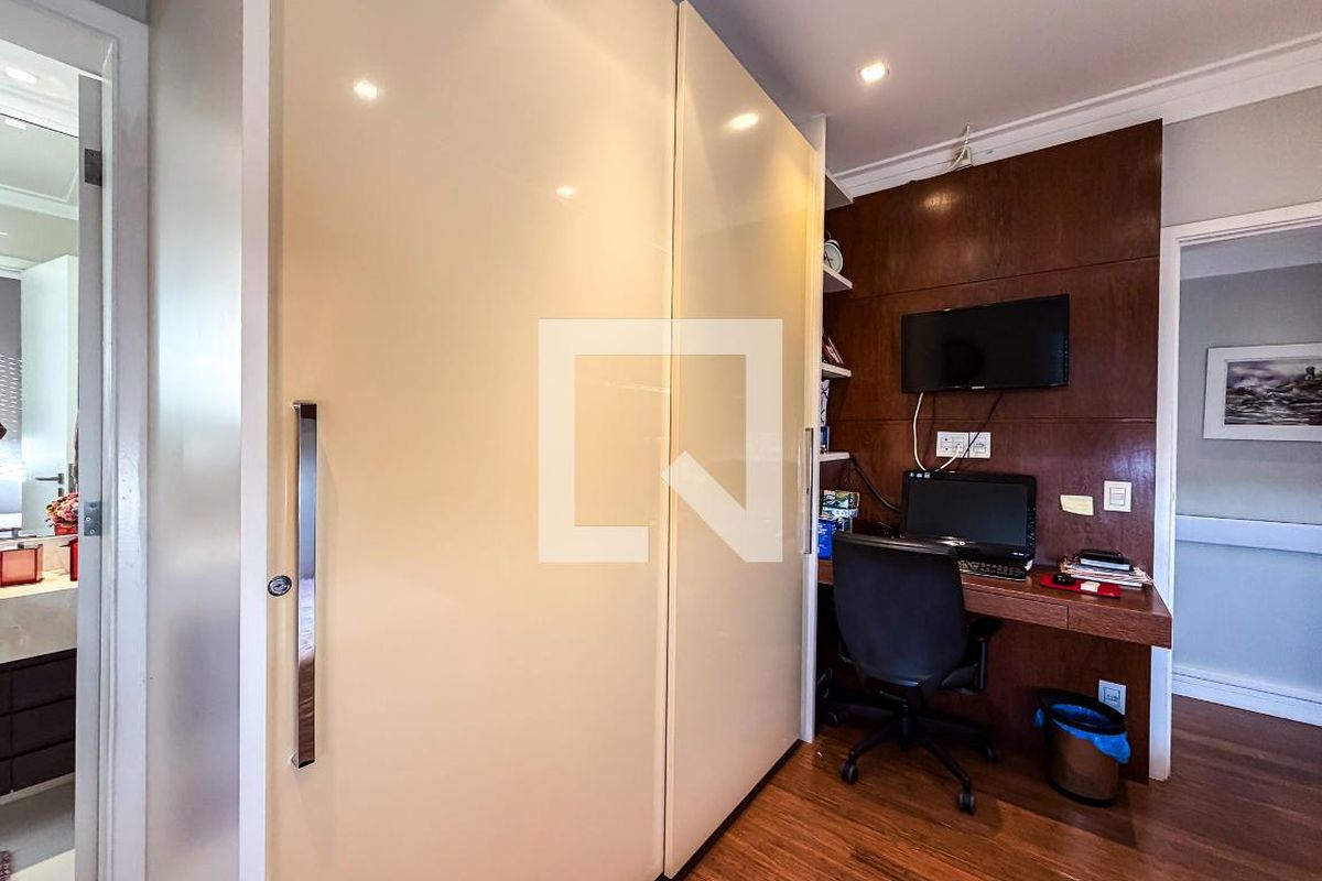 Apartamento, 3 quartos, 224 m² - Foto 57