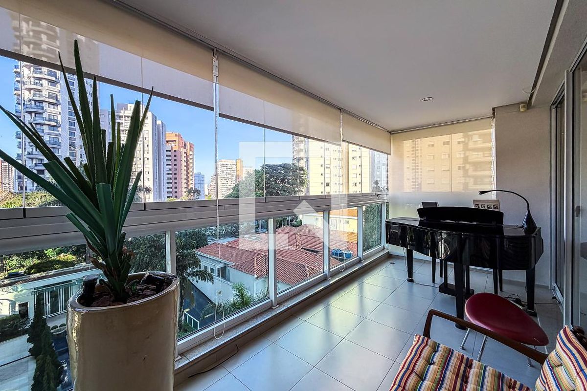 Apartamento, 3 quartos, 224 m² - Foto 10