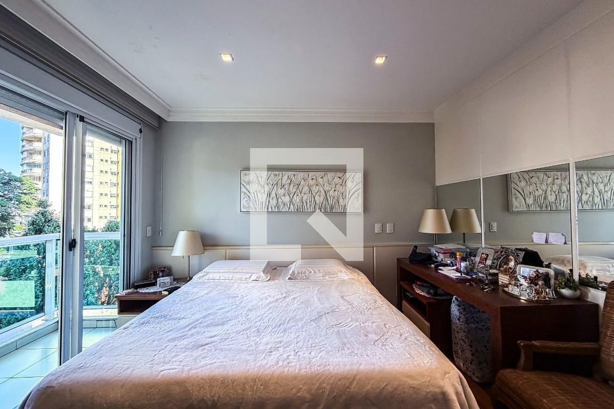 Apartamento, 3 quartos, 224 m² - Foto 23