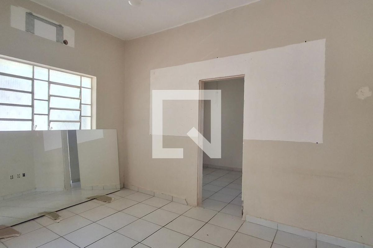 Casa à Venda - Taquaral, 3 Quartos,  306 m2 em , Campinas - sp | SoloBR