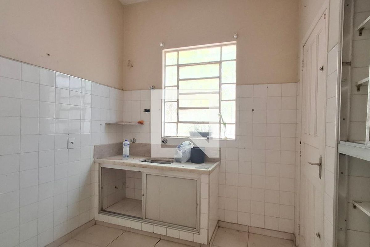 Casa à Venda - Taquaral, 3 Quartos,  306 m2 em , Campinas - sp | SoloBR