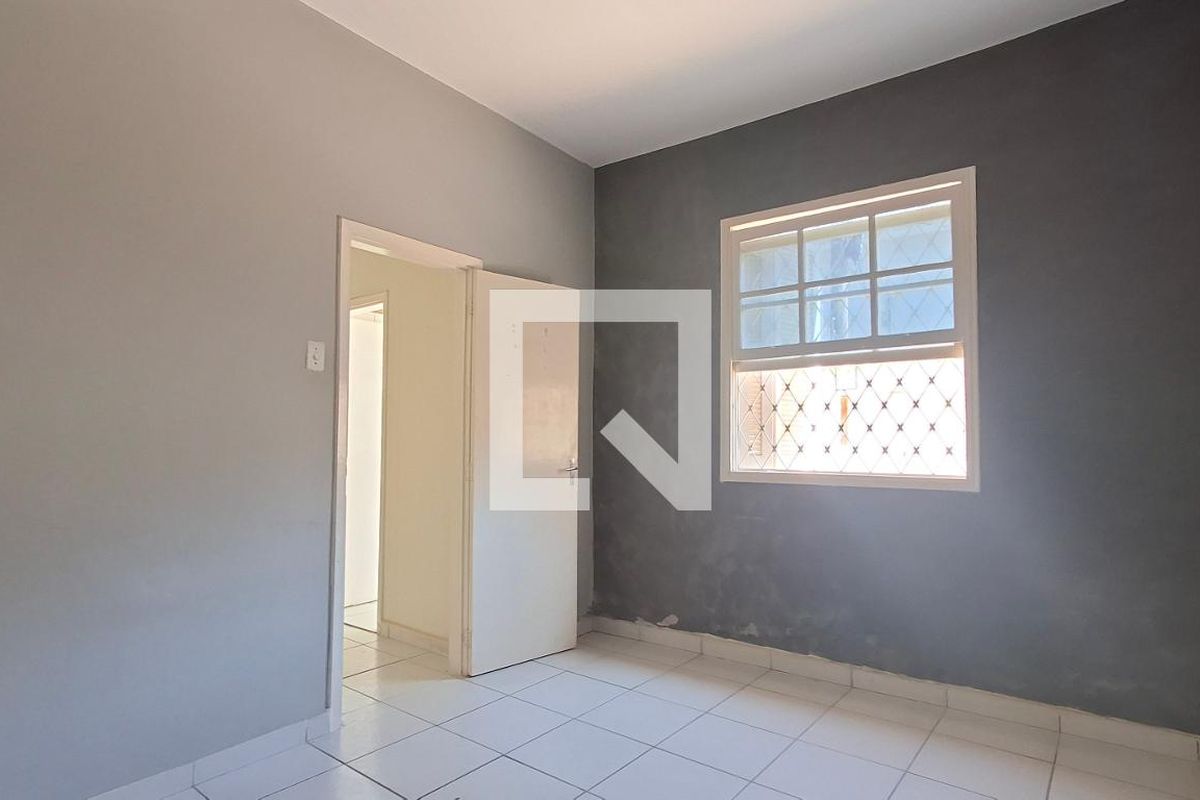 Casa à Venda - Taquaral, 3 Quartos,  306 m2 em , Campinas - sp | SoloBR