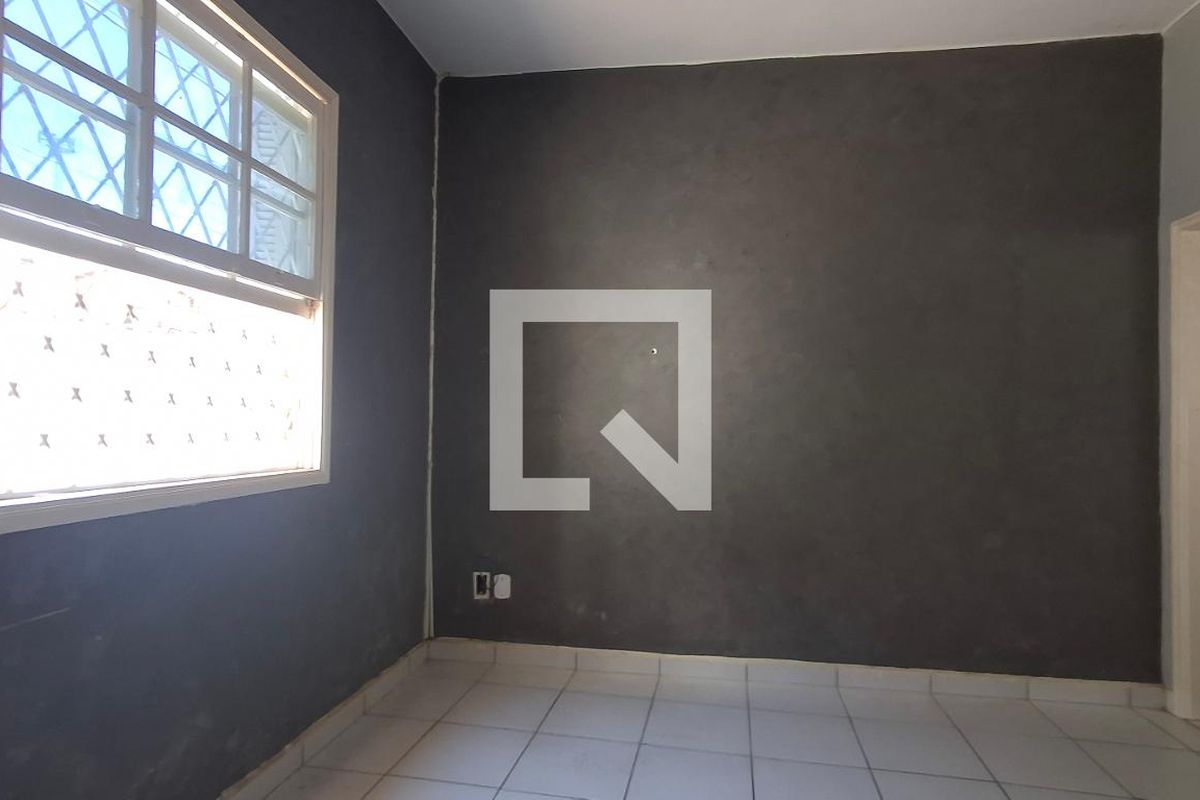 Casa à Venda - Taquaral, 3 Quartos,  306 m2 em , Campinas - sp | SoloBR