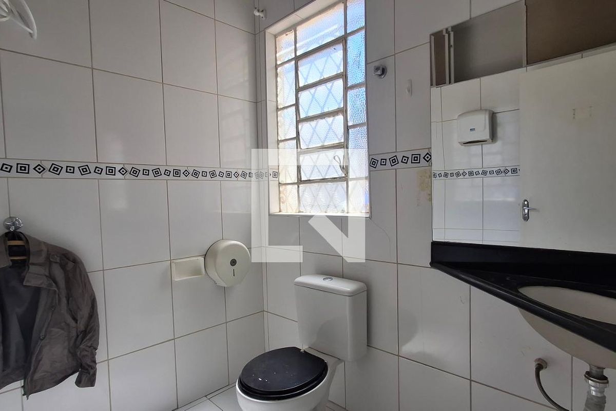 Casa à Venda - Taquaral, 3 Quartos,  306 m2 em , Campinas - sp | SoloBR