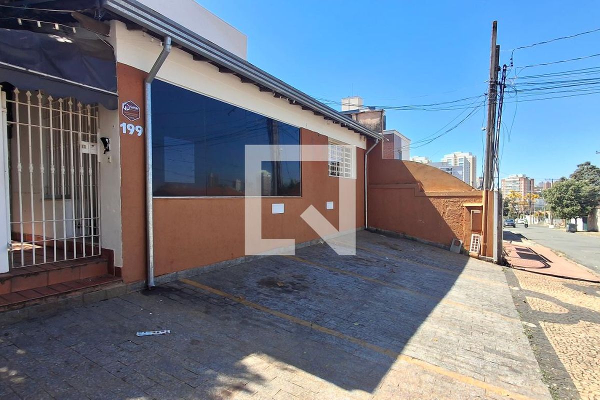 Casa à Venda - Taquaral, 3 Quartos,  306 m2 em , Campinas - sp | SoloBR