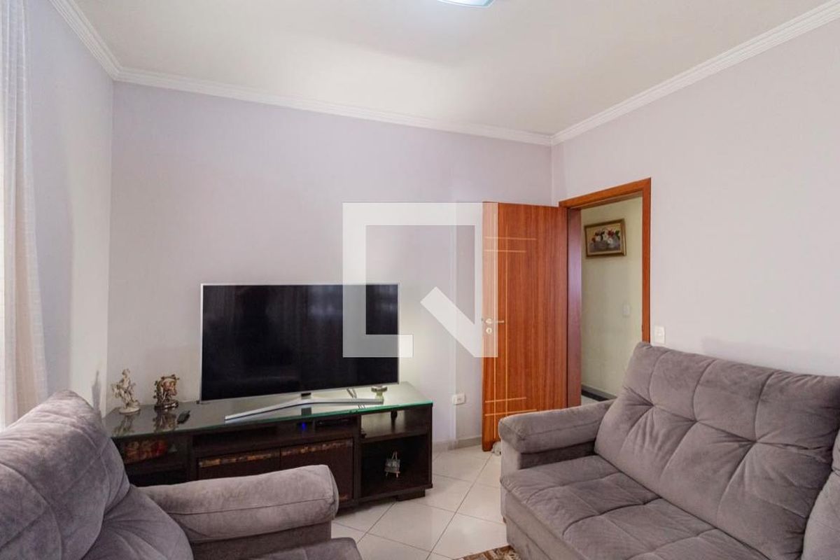 Casa, 4 quartos, 315 m² - Foto 1