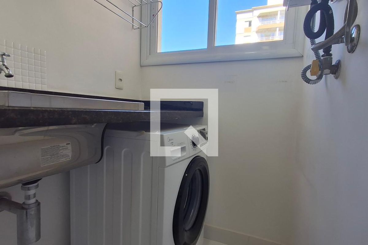 Apartamento à Venda - Cambuí, 2 Quartos,  64 m2 em , Campinas - sp | SoloBR