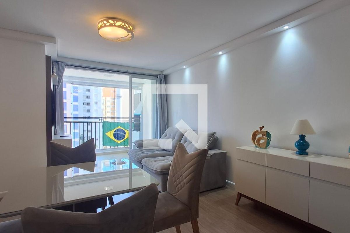 Apartamento à Venda - Cambuí, 2 Quartos,  64 m2 em , Campinas - sp | SoloBR