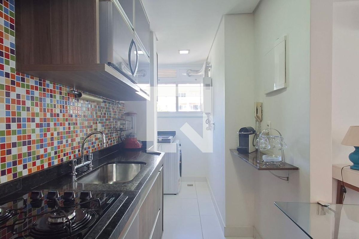 Apartamento à Venda - Cambuí, 2 Quartos,  64 m2 em , Campinas - sp | SoloBR