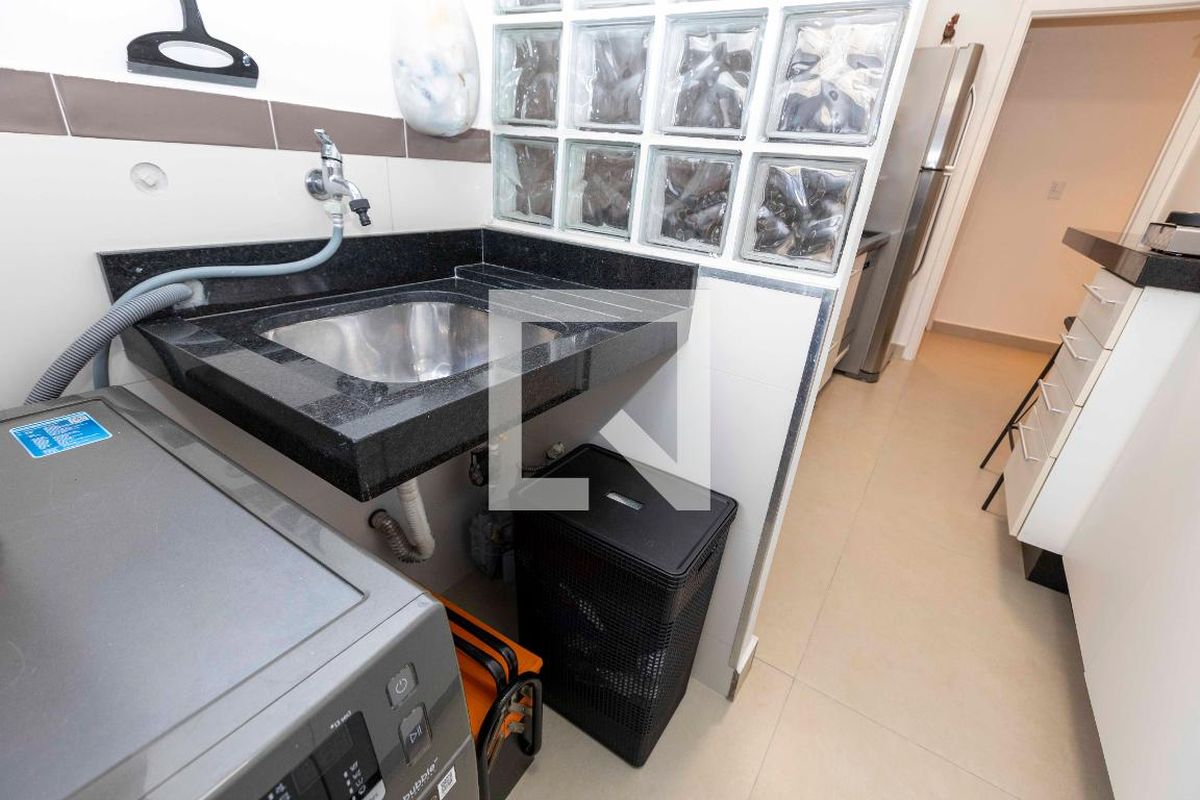 Apartamento à Venda - Mansões Santo Antônio, 2 Quartos,  84 m2 em , Campinas - sp | SoloBR