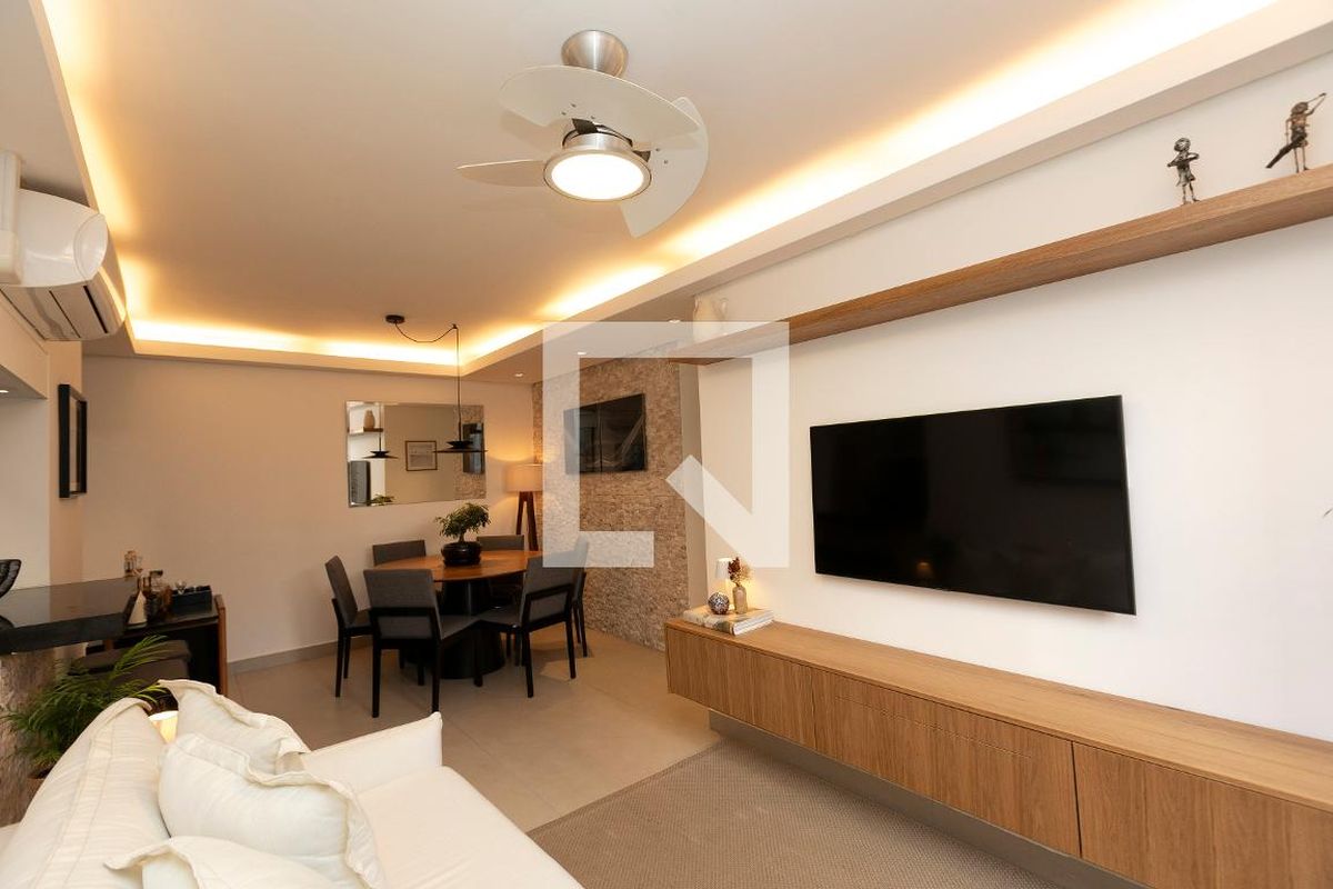 Apartamento à Venda - Mansões Santo Antônio, 2 Quartos,  84 m2 em , Campinas - sp | SoloBR