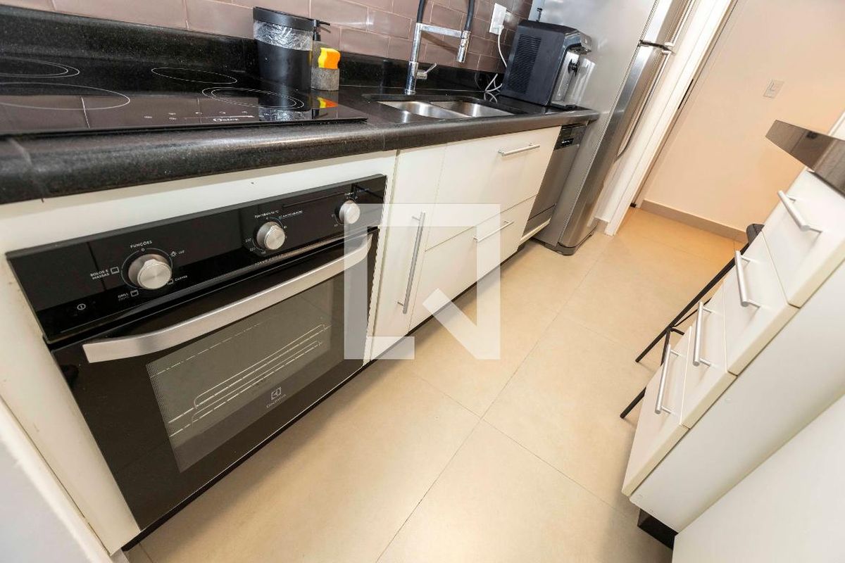 Apartamento à Venda - Mansões Santo Antônio, 2 Quartos,  84 m2 em , Campinas - sp | SoloBR
