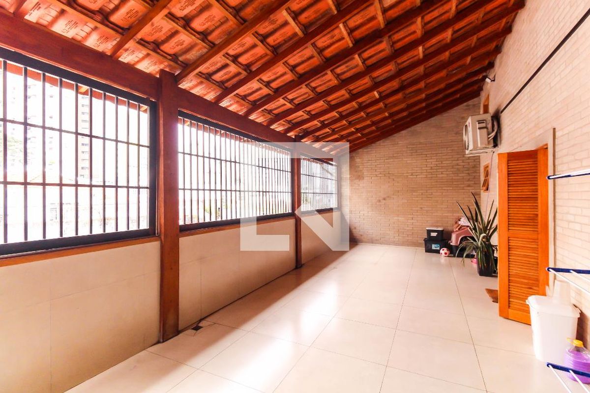 Casa, 3 quartos, 300 m² - Foto 32