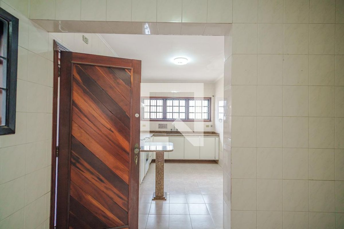 Casa, 4 quartos, 277 m² - Foto 54