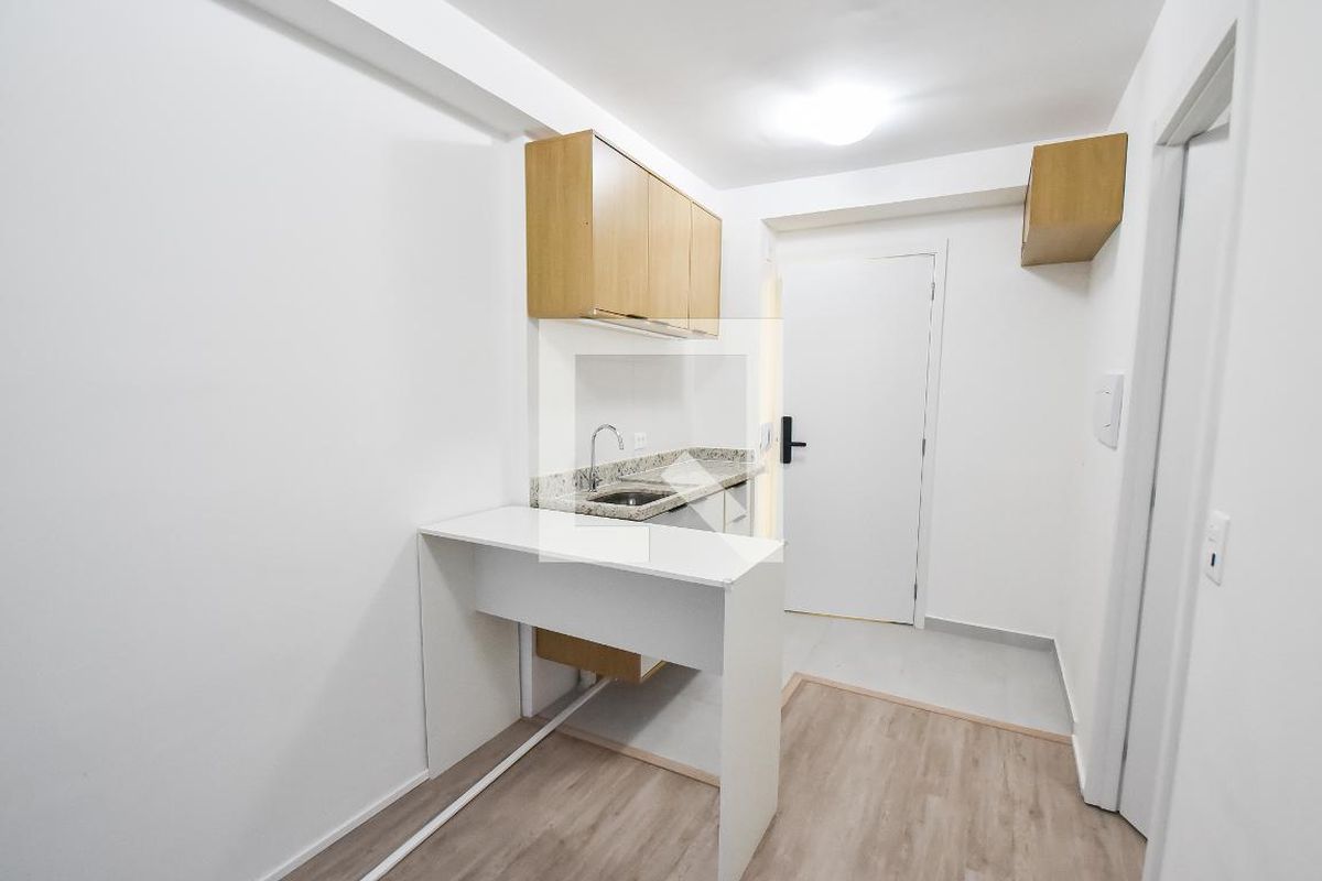 Apartamento, 1 quarto, 27 m² - Foto 2