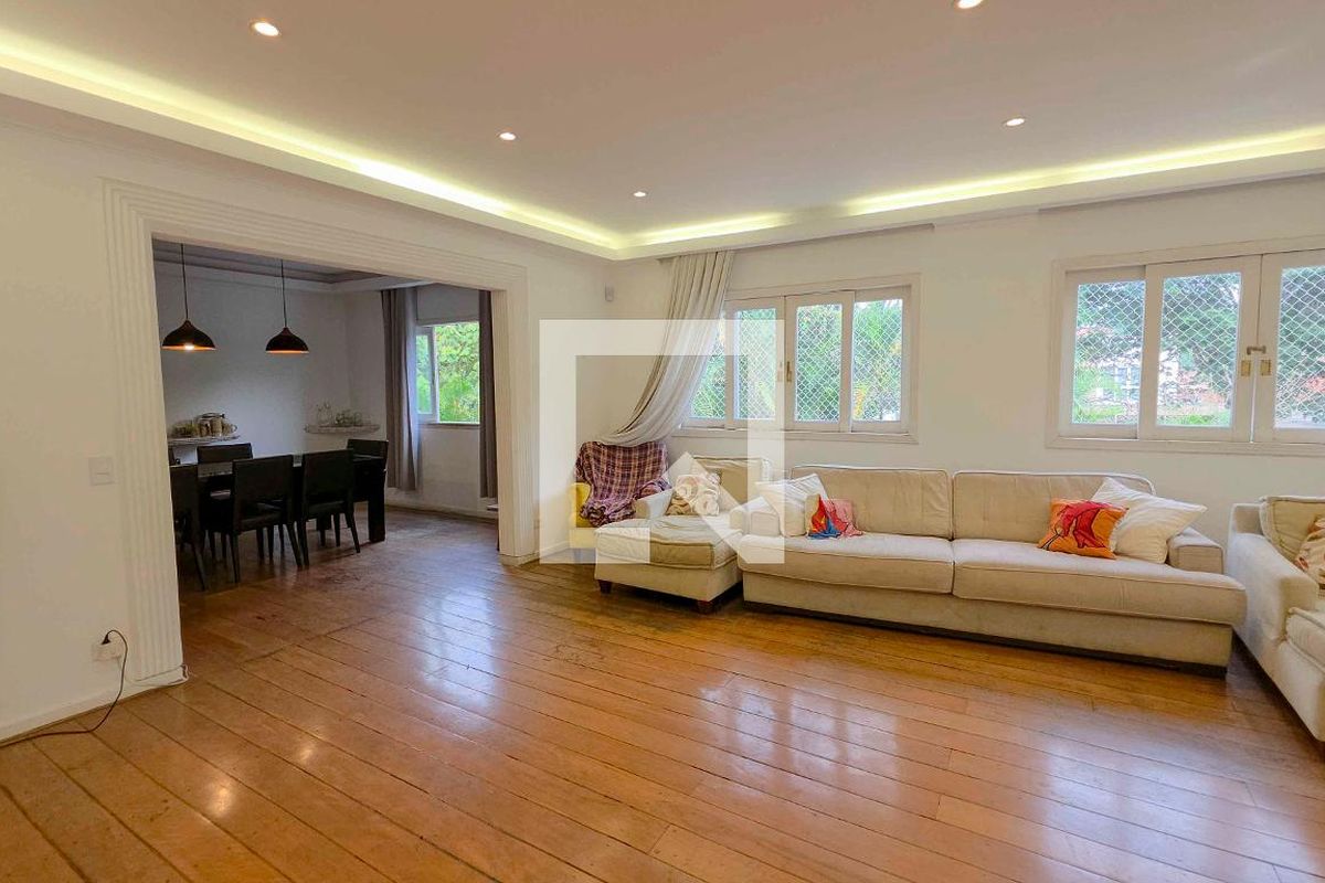 Casa, 7 quartos, 574 m² - Foto 1