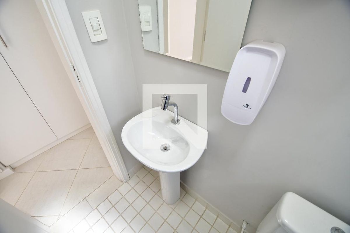 Casa à Venda - Jardim Flamboyant, 6 Quartos,  223 m2 em , Campinas - sp | SoloBR