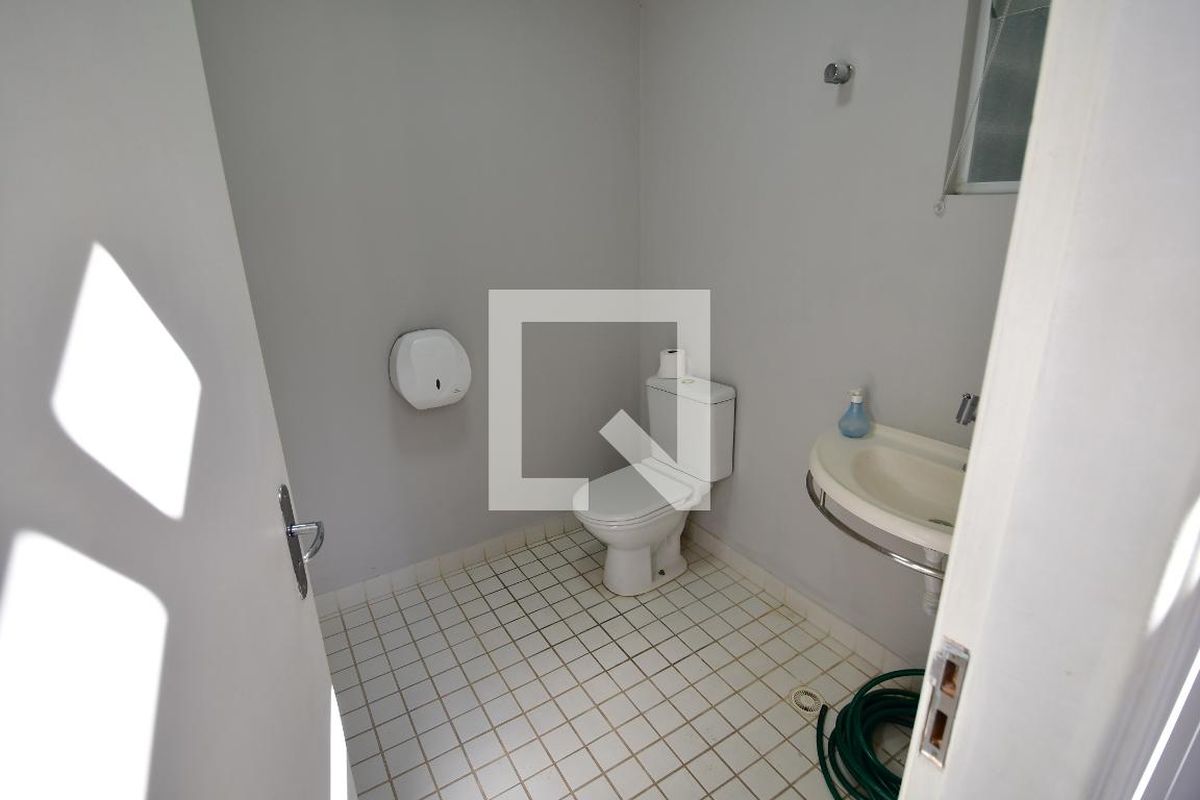 Casa à Venda - Jardim Flamboyant, 6 Quartos,  223 m2 em , Campinas - sp | SoloBR
