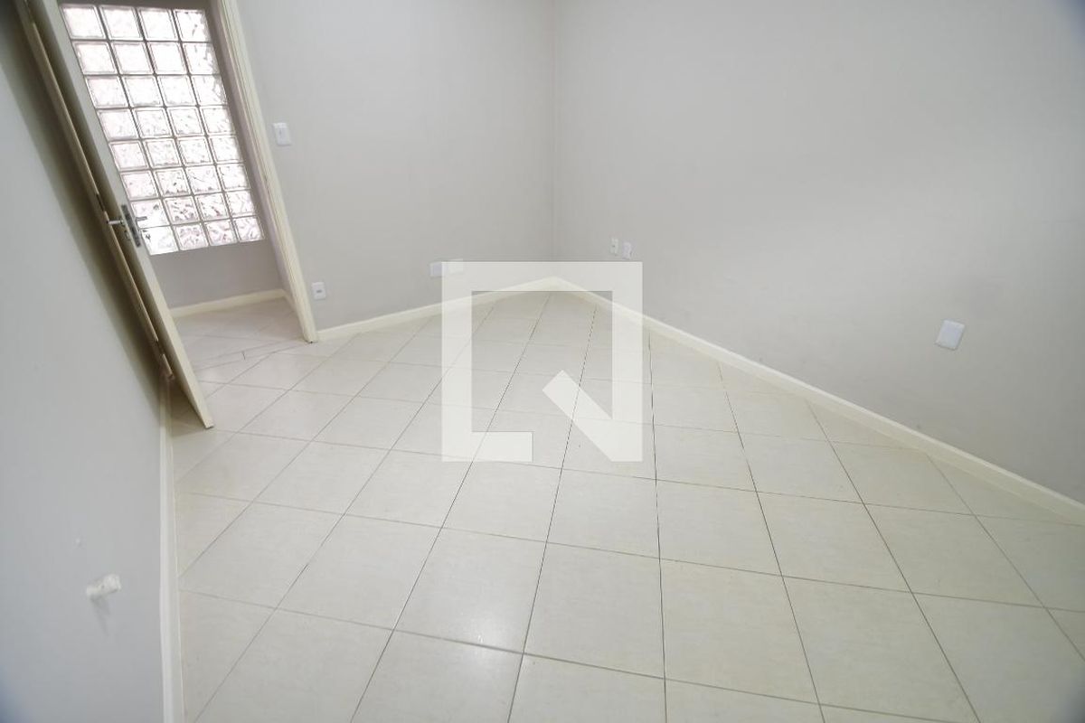 Casa à Venda - Jardim Flamboyant, 6 Quartos,  223 m2 em , Campinas - sp | SoloBR
