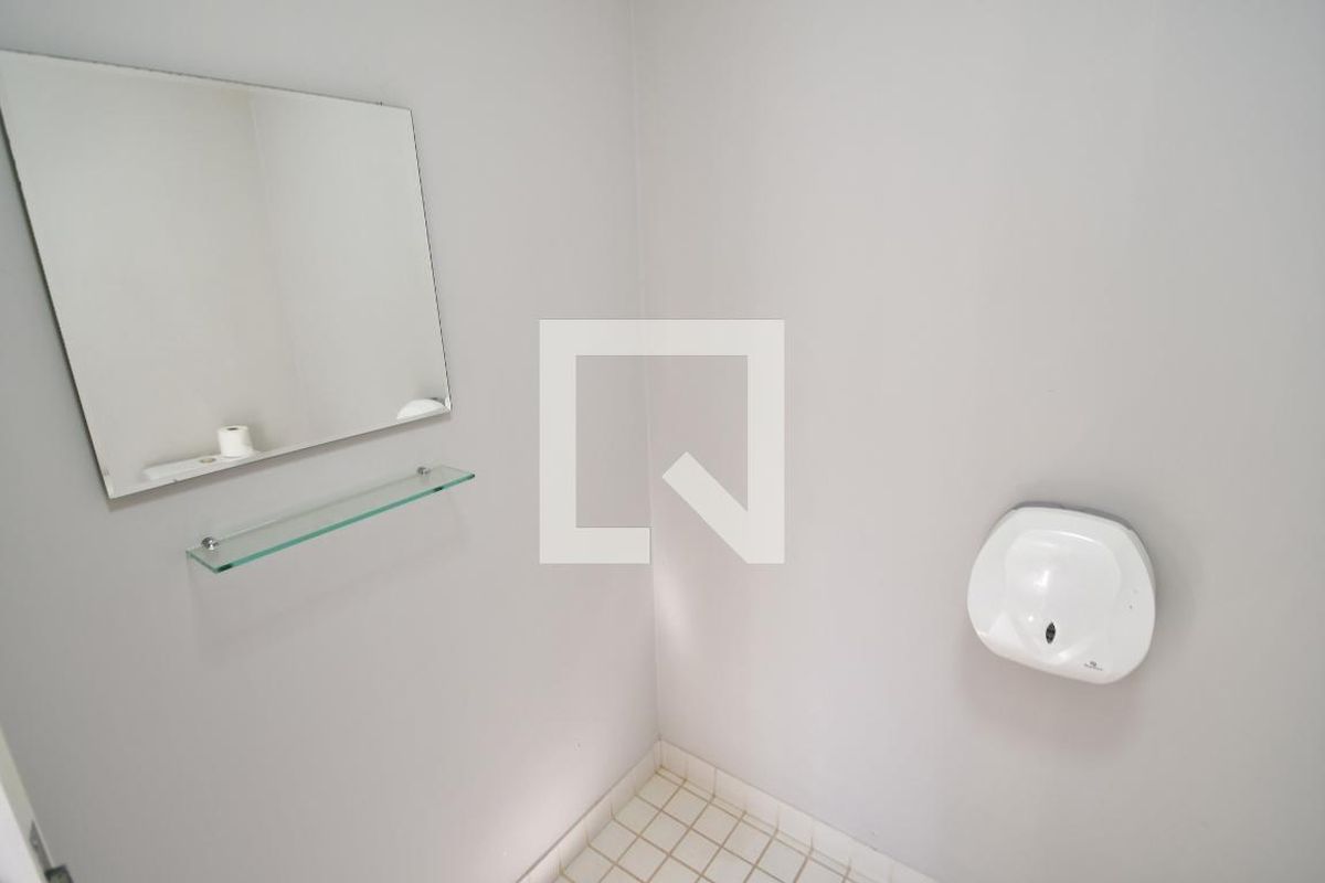 Casa à Venda - Jardim Flamboyant, 6 Quartos,  223 m2 em , Campinas - sp | SoloBR