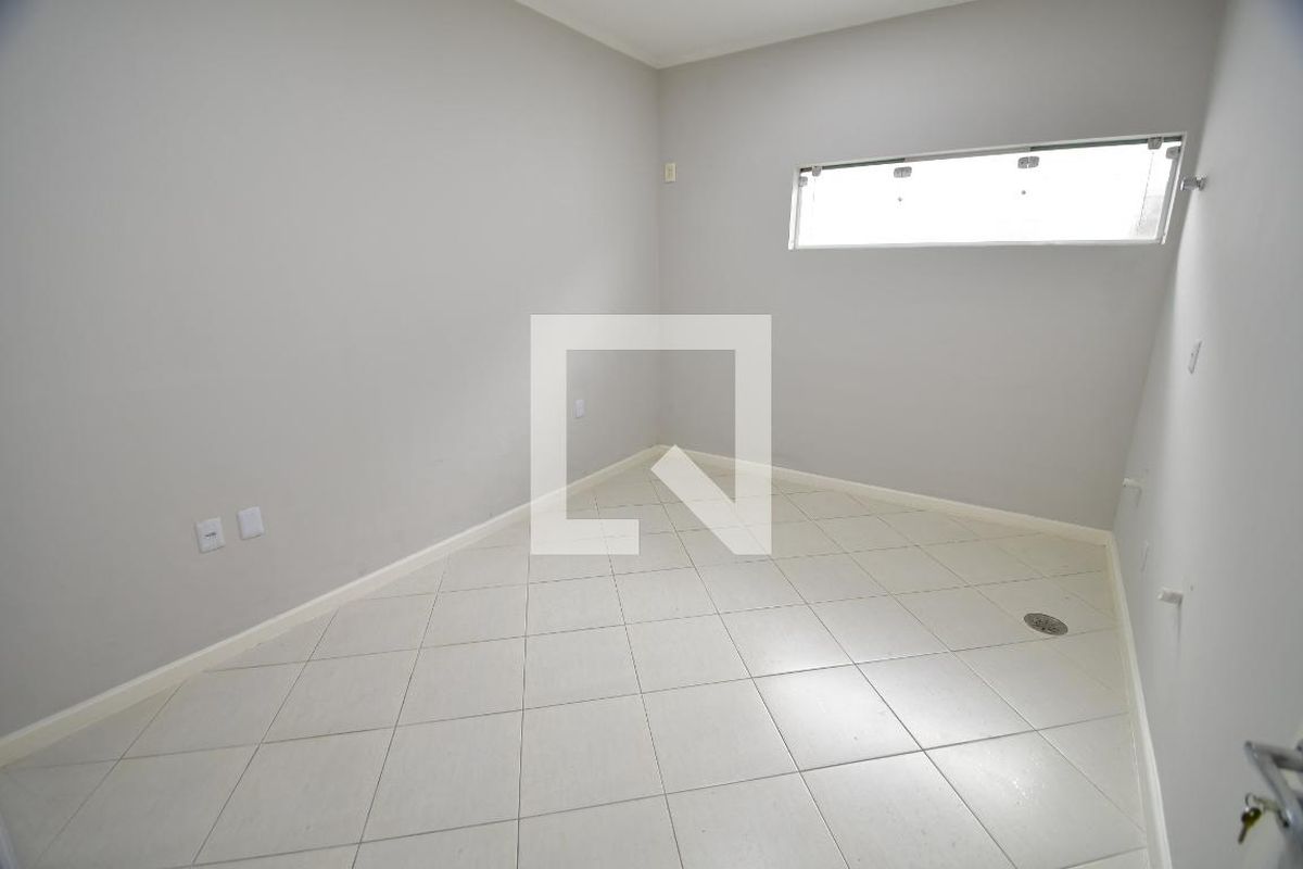 Casa à Venda - Jardim Flamboyant, 6 Quartos,  223 m2 em , Campinas - sp | SoloBR