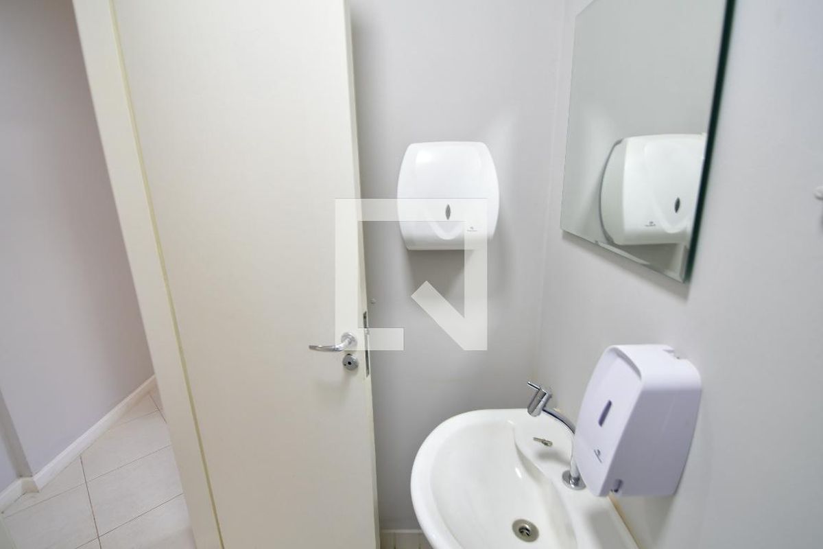 Casa à Venda - Jardim Flamboyant, 6 Quartos,  223 m2 em , Campinas - sp | SoloBR