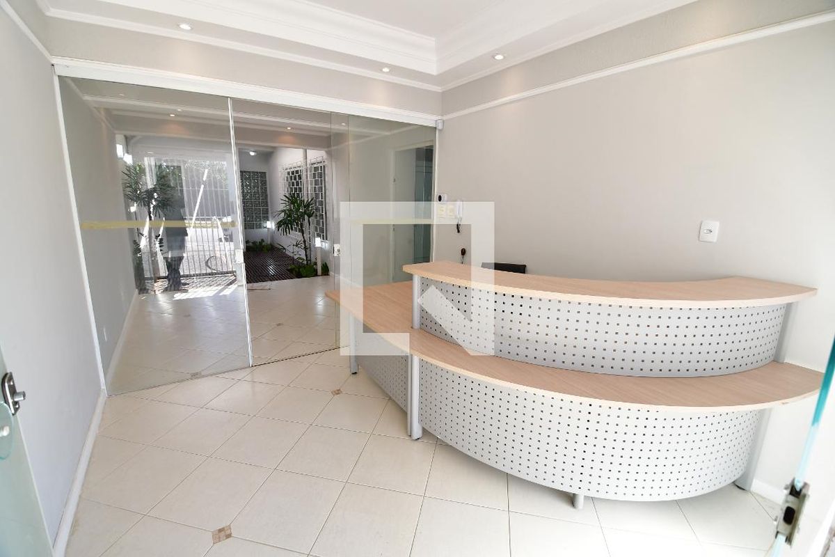 Casa à Venda - Jardim Flamboyant, 6 Quartos,  223 m2 em , Campinas - sp | SoloBR