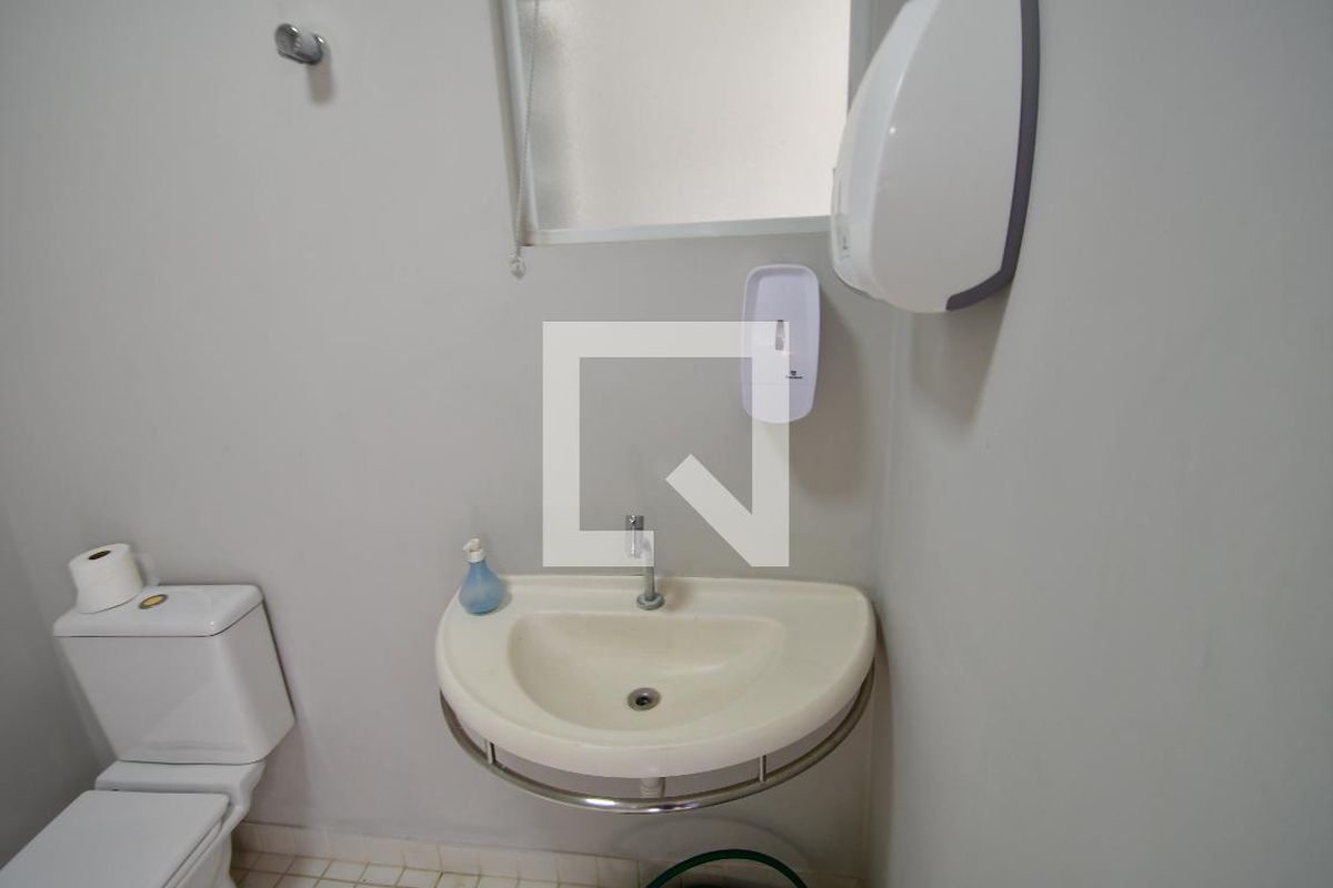Casa à Venda - Jardim Flamboyant, 6 Quartos,  223 m2 em , Campinas - sp | SoloBR