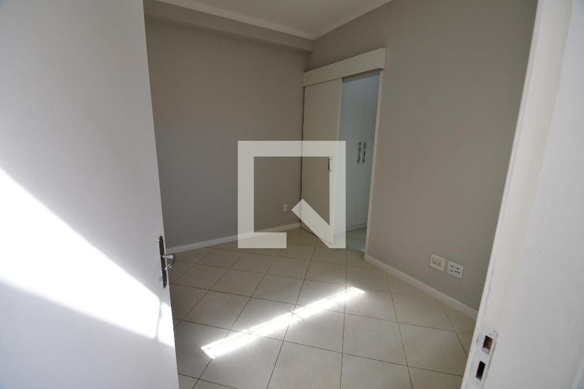 Casa à Venda - Jardim Flamboyant, 6 Quartos,  223 m2 em , Campinas - sp | SoloBR