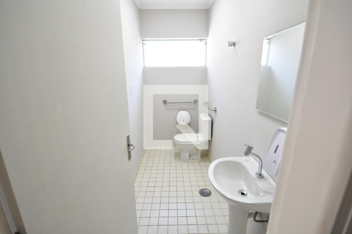 Casa à Venda - Jardim Flamboyant, 6 Quartos,  223 m2 em , Campinas - sp | SoloBR