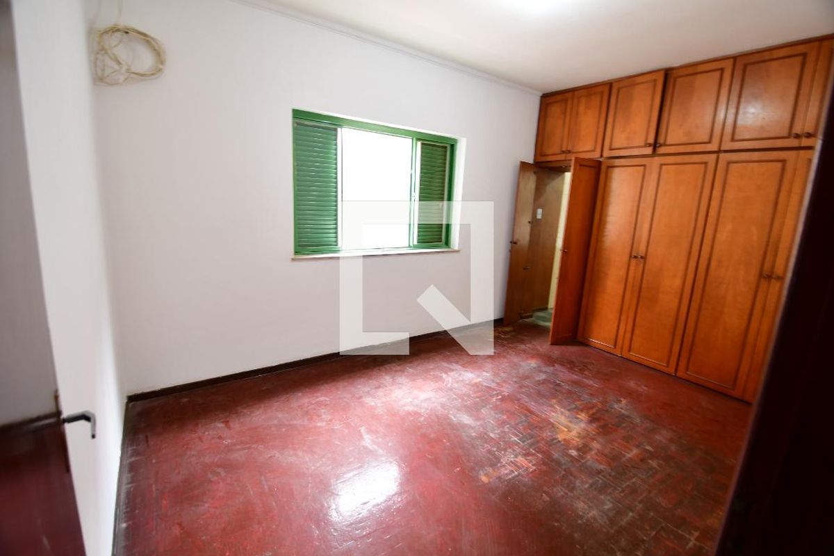 Casa à Venda - Jardim Santana, 3 Quartos,  282 m2 em , Campinas - sp | SoloBR