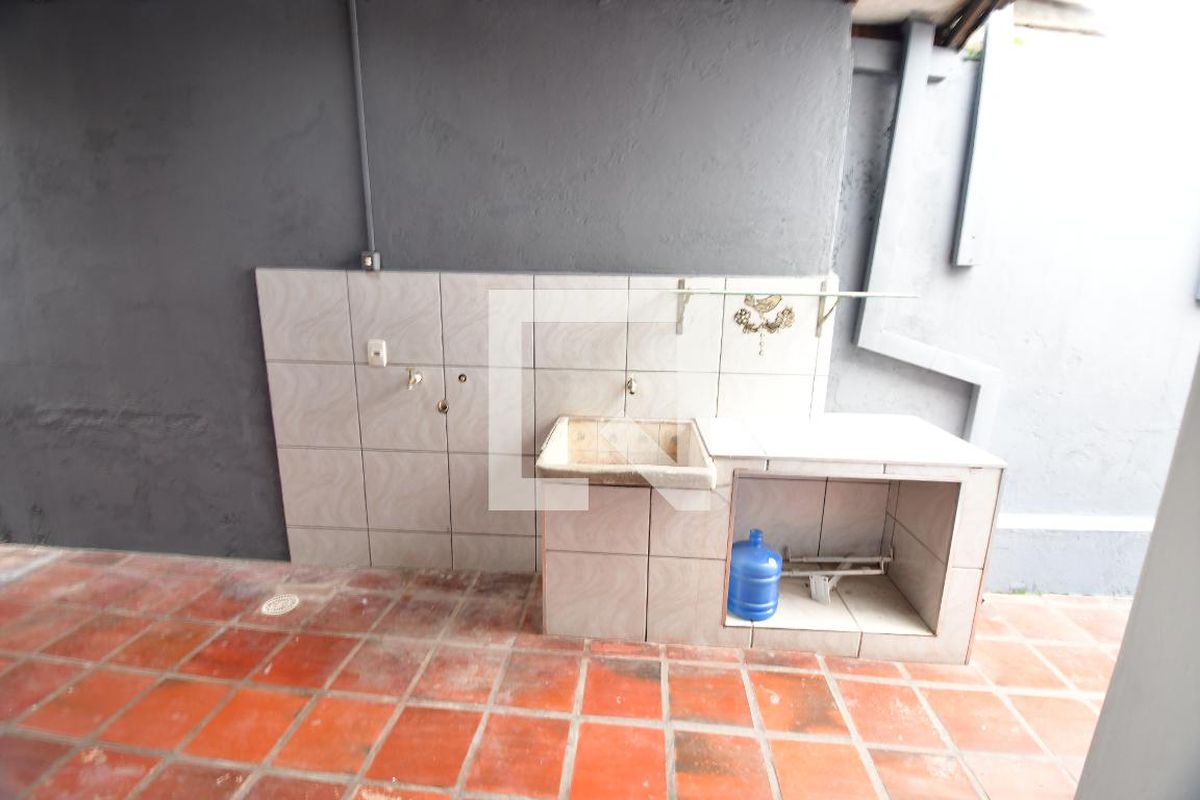 Casa à Venda - Jardim Santana, 3 Quartos,  282 m2 em , Campinas - sp | SoloBR
