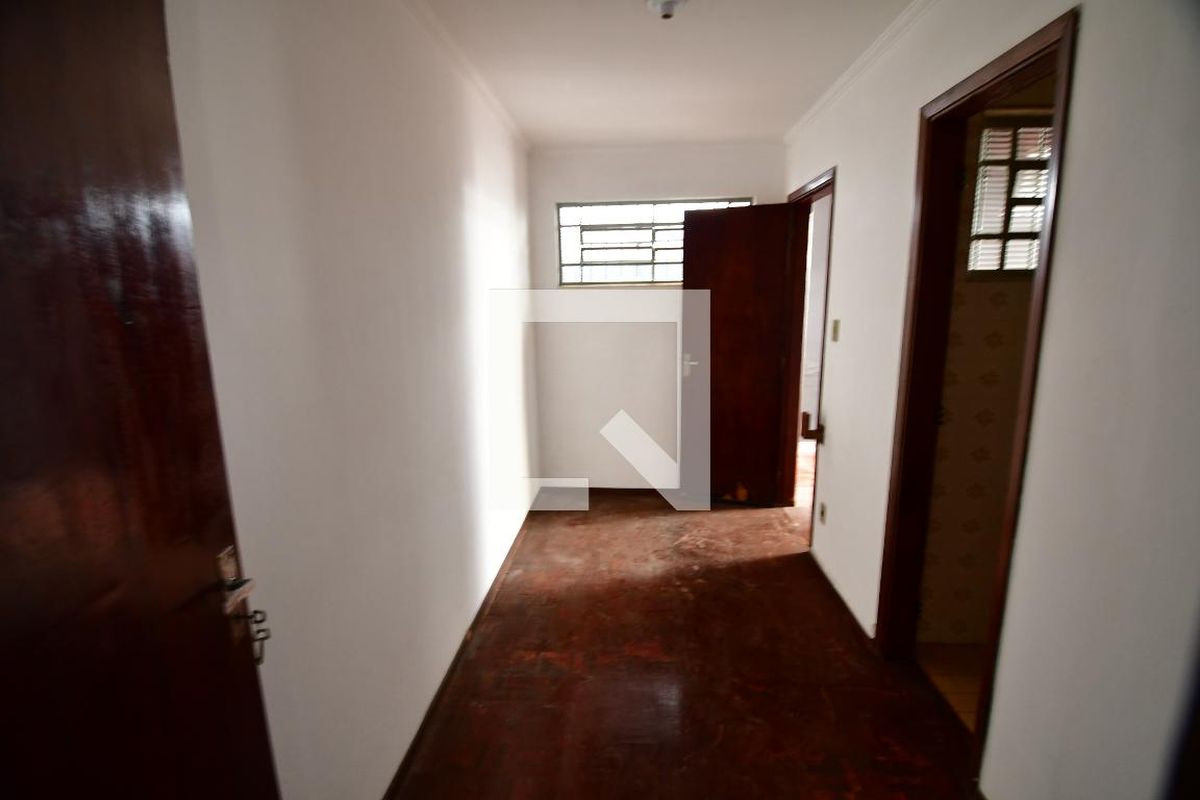 Casa à Venda - Jardim Santana, 3 Quartos,  282 m2 em , Campinas - sp | SoloBR