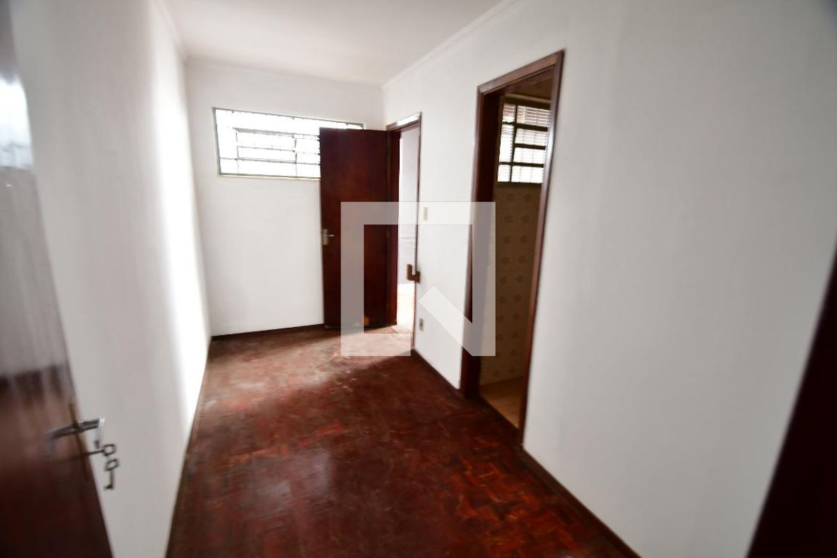 Casa à Venda - Jardim Santana, 3 Quartos,  282 m2 em , Campinas - sp | SoloBR
