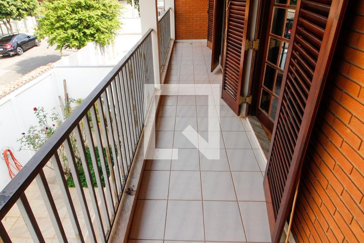 Casa à Venda - Guanabara, 6 Quartos,  359 m2 em , Campinas - sp | SoloBR
