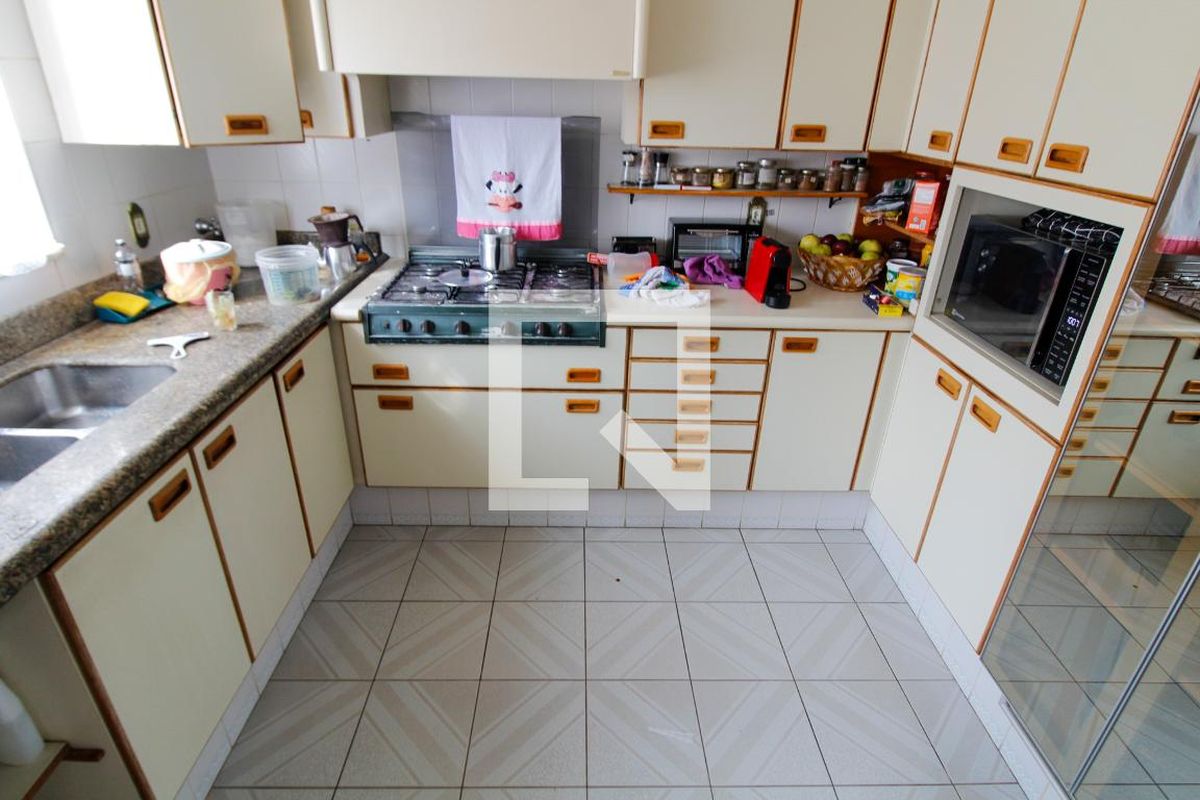 Casa à Venda - Guanabara, 6 Quartos,  359 m2 em , Campinas - sp | SoloBR