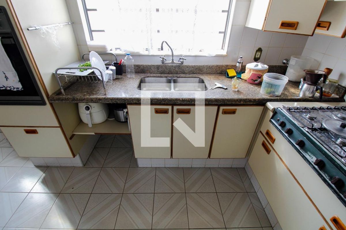 Casa à Venda - Guanabara, 6 Quartos,  359 m2 em , Campinas - sp | SoloBR