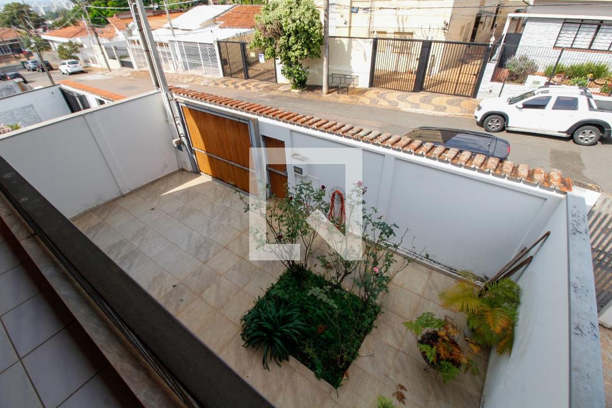 Casa à Venda - Guanabara, 6 Quartos,  359 m2 em , Campinas - sp | SoloBR