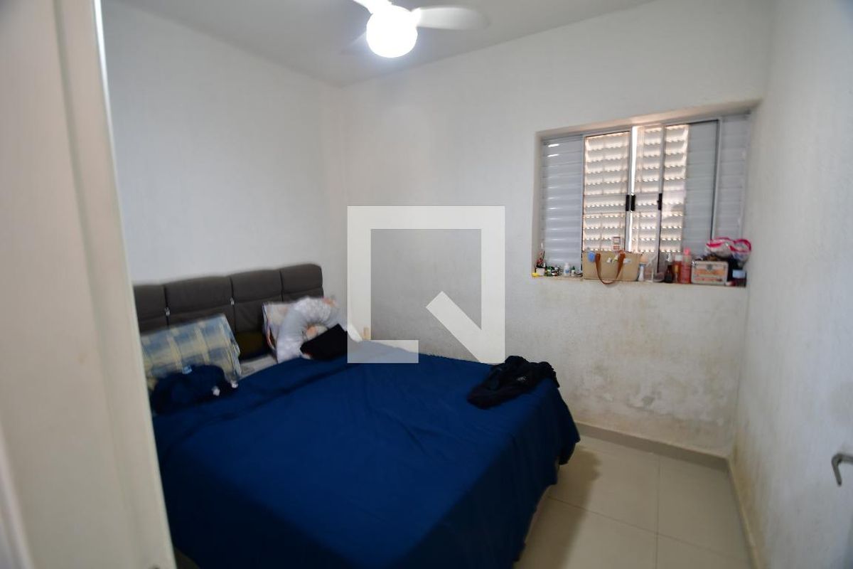 Casa à Venda - Jardim Santana, 5 Quartos,  199 m2 em , Campinas - sp | SoloBR