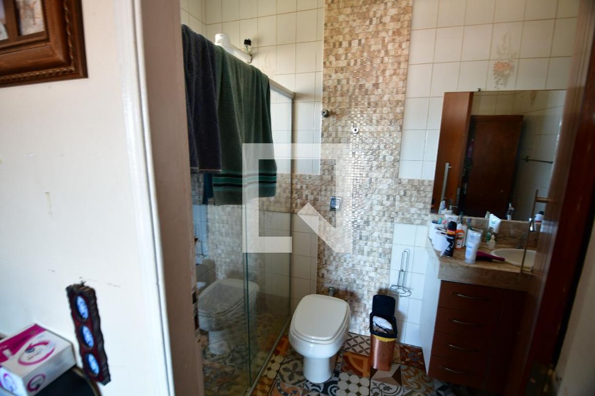 Casa à Venda - Jardim Santana, 5 Quartos,  199 m2 em , Campinas - sp | SoloBR