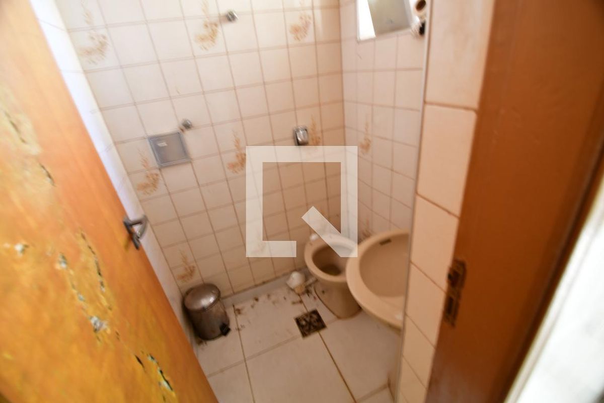 Casa à Venda - Jardim Santana, 5 Quartos,  199 m2 em , Campinas - sp | SoloBR