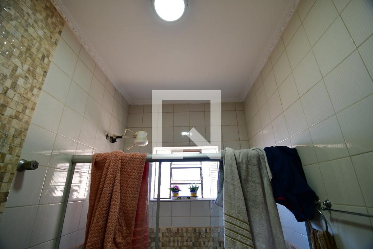Casa à Venda - Jardim Santana, 5 Quartos,  199 m2 em , Campinas - sp | SoloBR