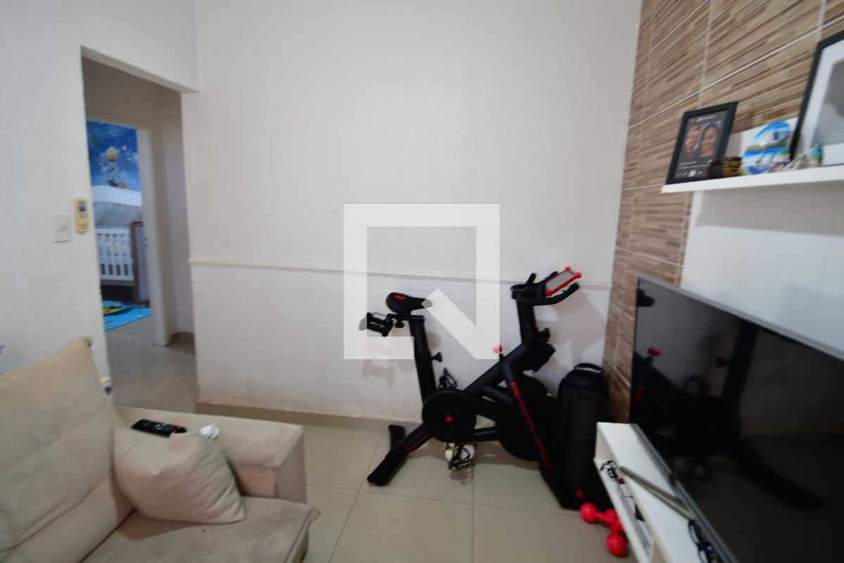 Casa à Venda - Jardim Santana, 5 Quartos,  199 m2 em , Campinas - sp | SoloBR