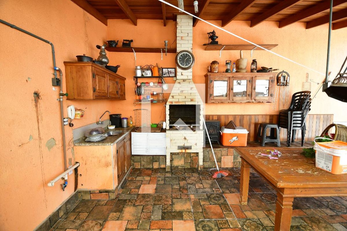Casa à Venda - Jardim Santana, 5 Quartos,  199 m2 em , Campinas - sp | SoloBR