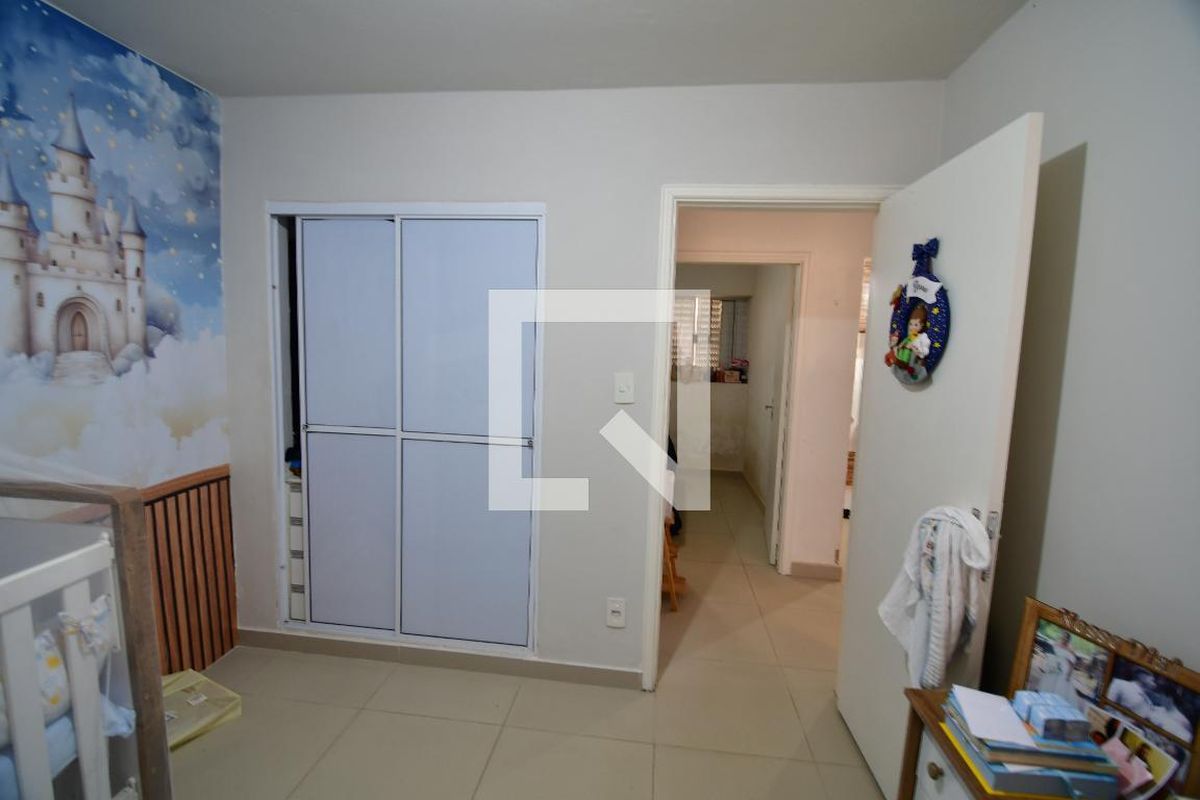 Casa à Venda - Jardim Santana, 5 Quartos,  199 m2 em , Campinas - sp | SoloBR