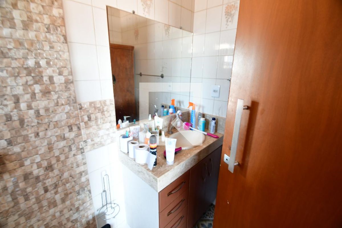 Casa à Venda - Jardim Santana, 5 Quartos,  199 m2 em , Campinas - sp | SoloBR