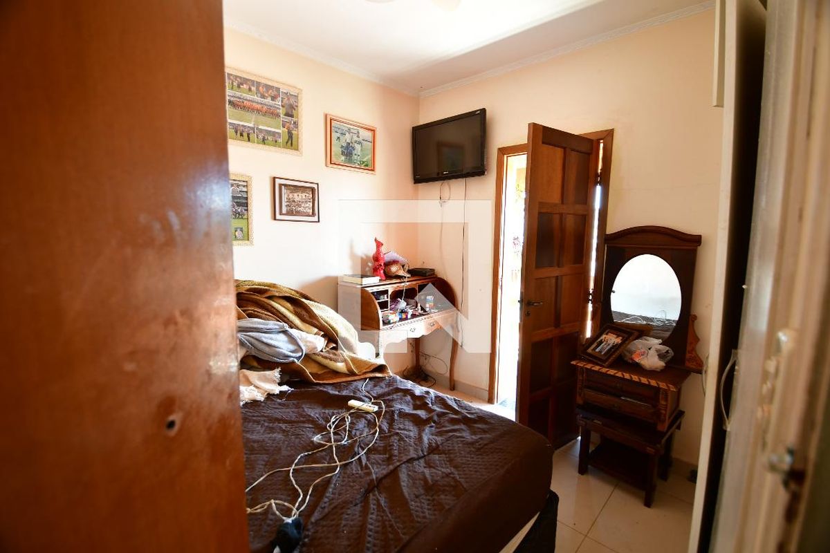 Casa à Venda - Jardim Santana, 5 Quartos,  199 m2 em , Campinas - sp | SoloBR