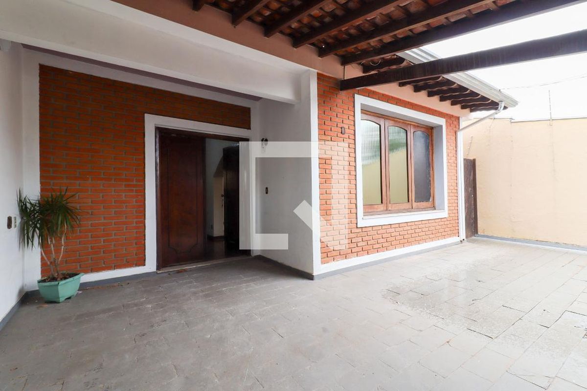 Casa à Venda - Guanabara, 3 Quartos,  187 m2 em , Campinas - sp | SoloBR