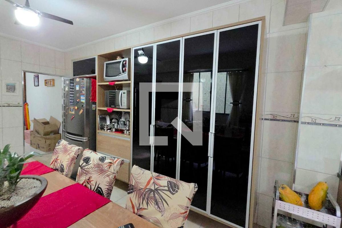 Casa, 4 quartos, 210 m² - Foto 45