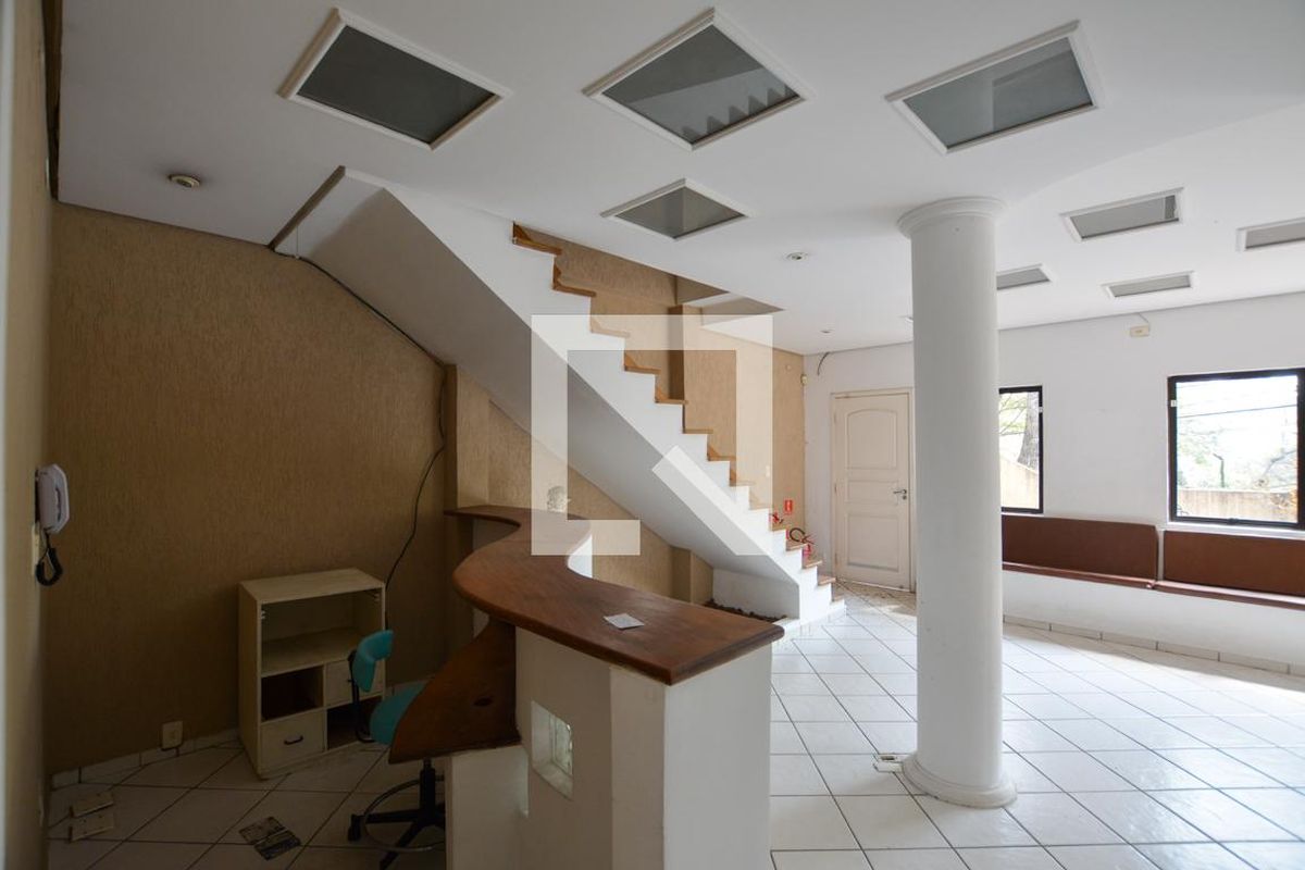 Casa, 8 quartos, 255 m² - Foto 8